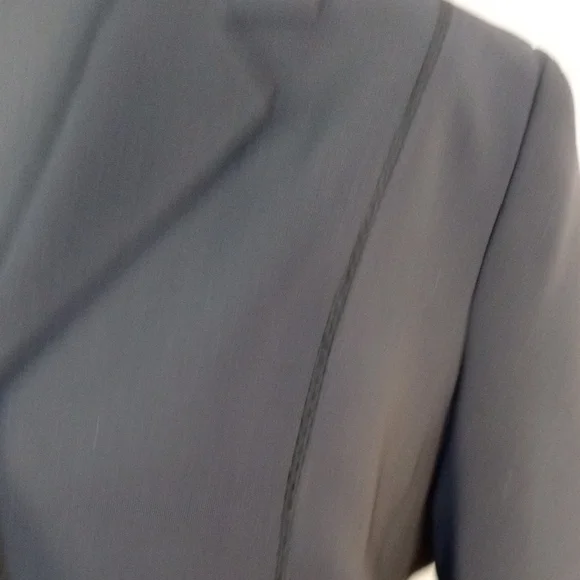 Kasper Black Blazer Suit Jacket & Skirt Set. Size 4P Black - No Fading - Picture 5 of 13